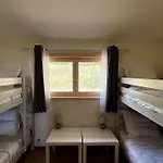 8 Personnes Dans Un Ecrin De Verdure Avec Vue بيت للعطل *
